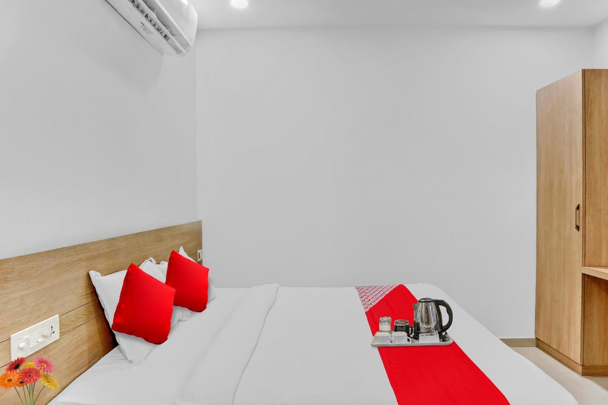 Oyo Flagship Hotel Bluemoon ورنجل المظهر الخارجي الصورة
